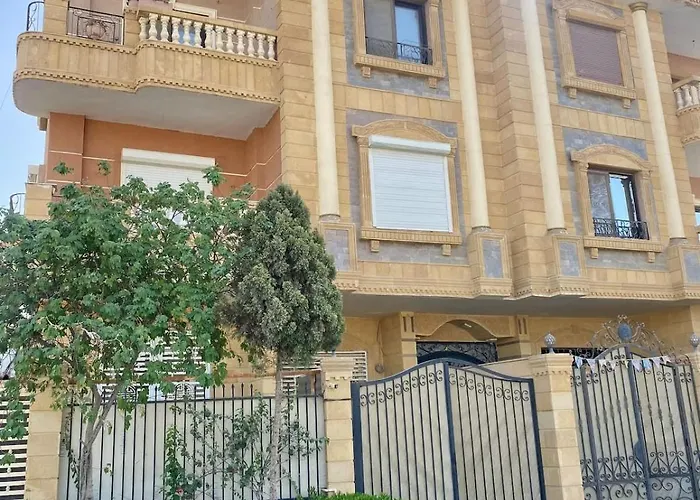 New Cairo 3Br Villa Garden & Prime Location By Best Of Bedz
